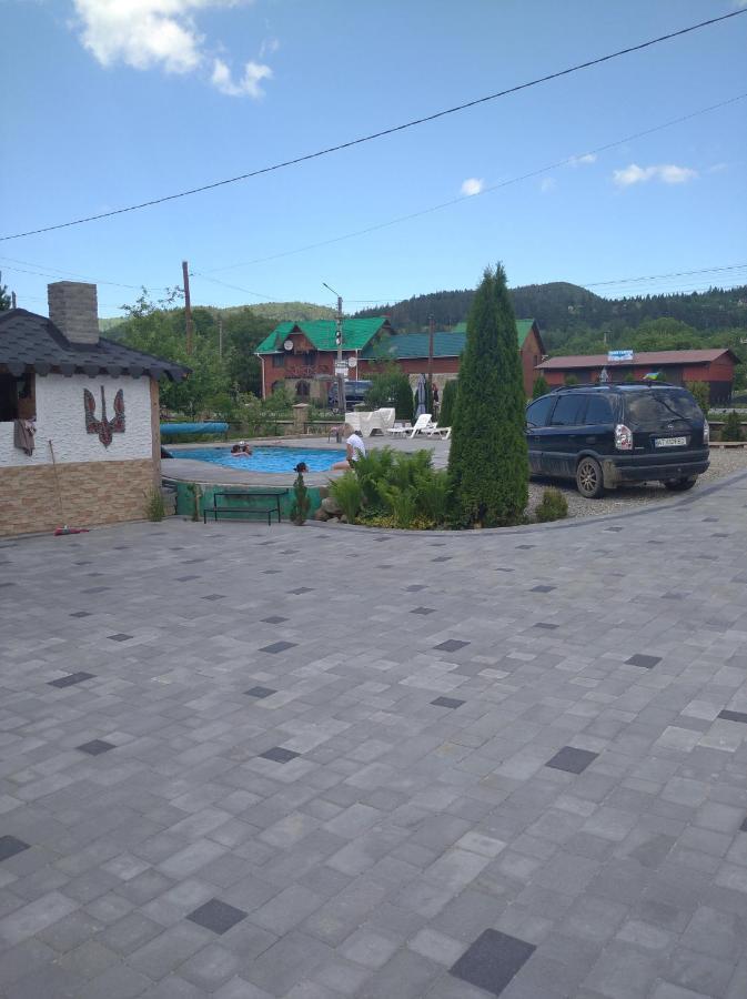 Садиба Янчар Номер Студiо З Басейном Mikulicsin Kültér fotó